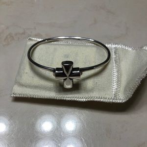 James Avery Hook on Cross Bangle